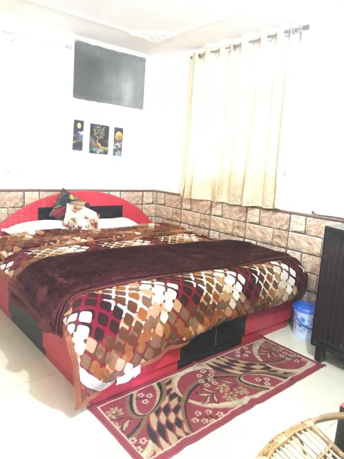ホテル Shimla Regency エクステリア 写真