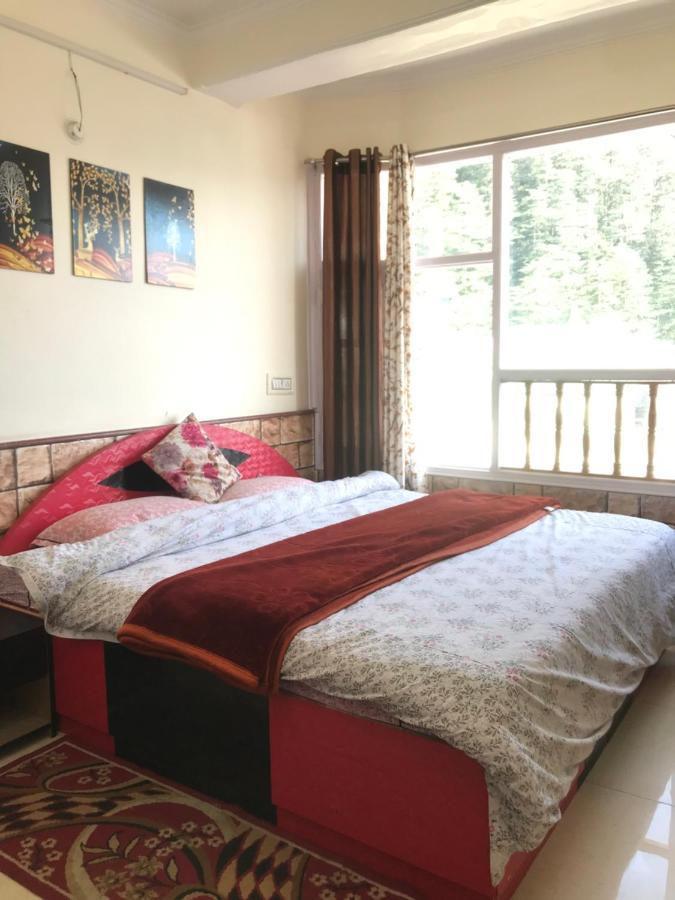 ホテル Shimla Regency エクステリア 写真